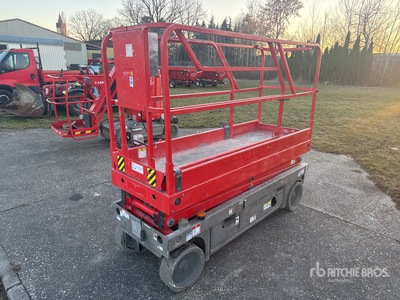 2018 Haulotte COMPACT8 Electric Scissor Lift