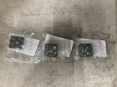 (441) Duplan Industries 12340132 Plate Spacers