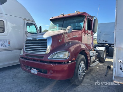 2007 Freightliner Columbia 112 4x2 Ciągnik siodłowy z kabiną dzienną S/A