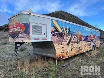 1996 Featherlite 1530 36 ft T/A Gooseneck 1996 T/A feather light gooseneck, mobile, firing line Kastenanhänger