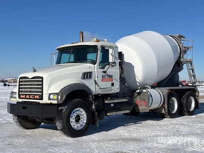 2009 Mack GU713 Granite 6x4 Mixer Truck