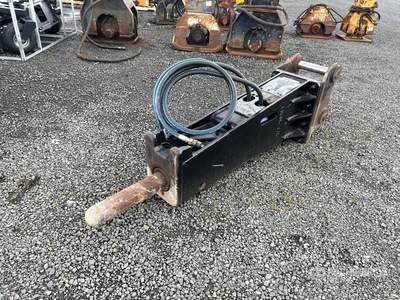 Soosan SB60-1061 21 in Hydraulic Breaker - Fits 200 Size Excavator