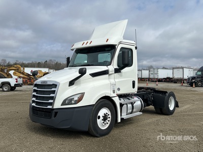 2020 Freightliner Cascadia 126 4x2 S/A Day Cab Truck Tractor