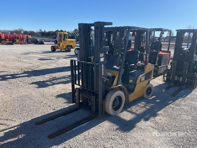 2019 Cat GP25N 4500 lb Pneumatic Tire フォークリフト