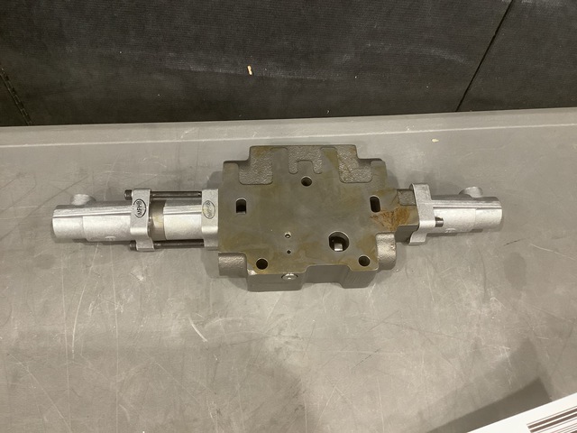 Cat 194-6757 Safety Relief Valve