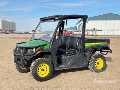 2023 John Deere XUV835M 4x4 Véhicule utilitaire
