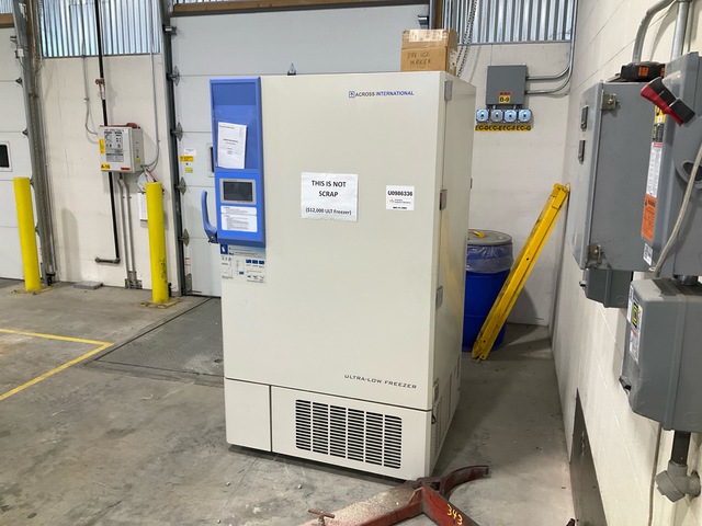 Quantity of (1) Glacier 27 Freezer & (1) SP F38886-0030 DryIce Maker Jr (Unused)