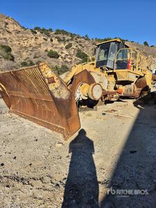 Cat 836H مدمّج النفايات بعجلات (Inoperable)