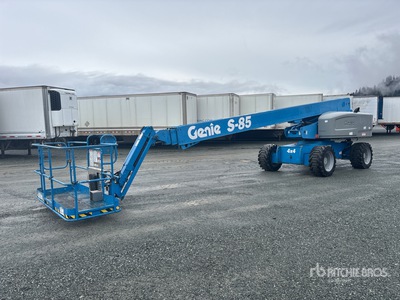 2013 Genie S-85 4WD Diesel Podnośnik teleskopowy