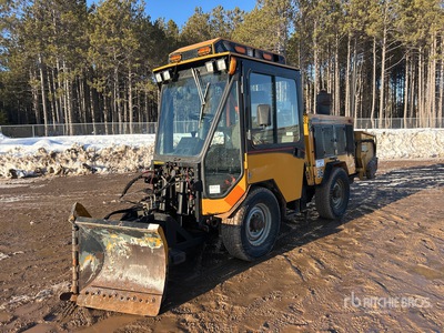 2015 Trackless Vehicles Limited MT6 Municipal Tractor