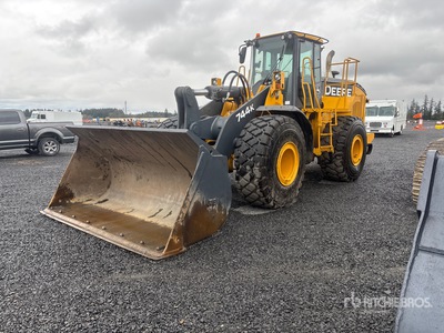 2012 John Deere 744K Wheel Loader