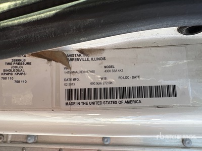 2014 International 4300 4x2 Moving Van Truck