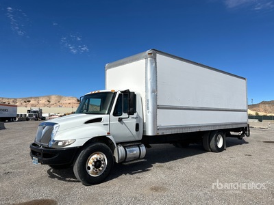 2010 International 4300 4x2 Van Truck