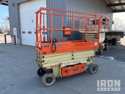 2017 JLG 2030ES Electric Scissor Lift