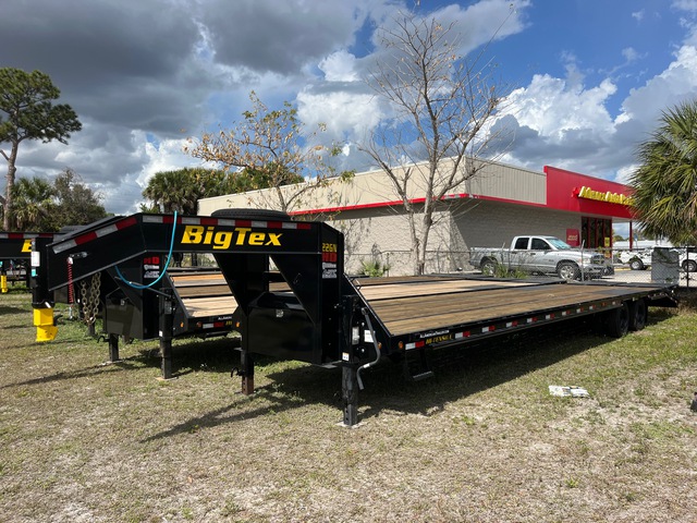 2026 Big Tex 22GN-40D5A-MRBK 23900 lb 40 ft T/A Gooseneck Equipment Trailer