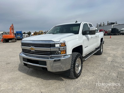 2017 Chevrolet Silverado 2500 HD 4x4 Crew Cab Pickup