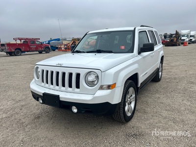 2017 Jeep Patriot 2WD を見 SUV