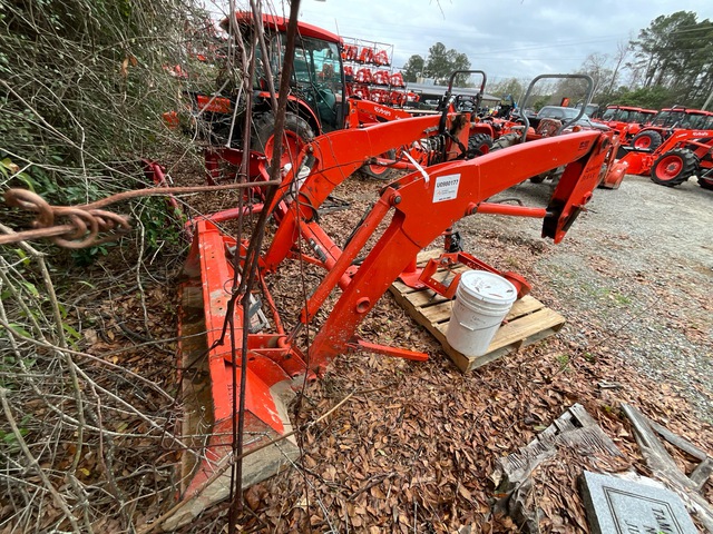 Kubota LA526 Front Loader Attachment