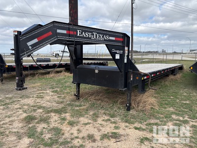 2025 East Texas 40 ft T/A Gooseneck Equipment Trailer