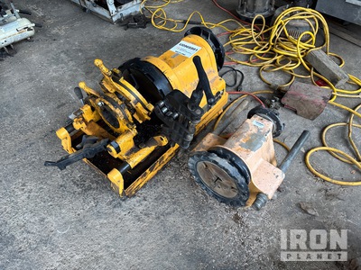 Quantity of (2) Pipe Threader