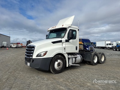 2019 Freightliner Cascadia 126 6x4 T/A Day Cab Truck Tractor