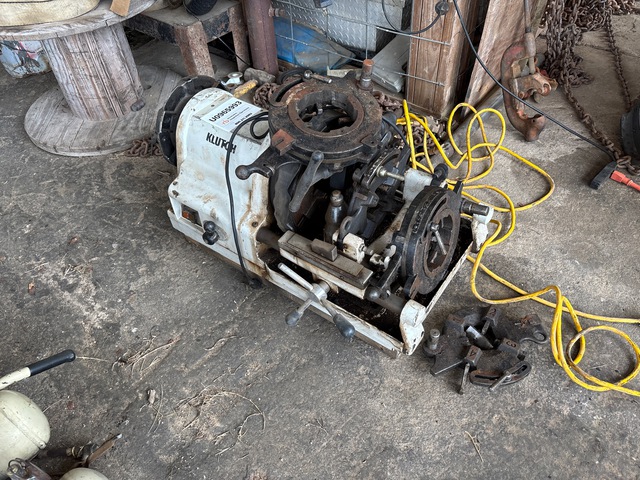 Klutch Pipe Threader