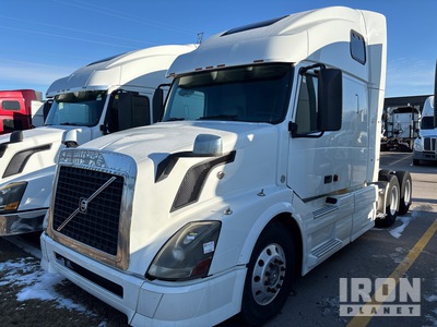 2007 Volvo VNL 6x4 T/A Sleeper Truck Tractor