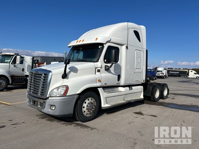 2012 Freightliner Cascadia 125 6x4 T/A Sleeper Truck Tractor
