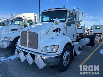 2013 Kenworth T370 4x2 Cab and Chassis