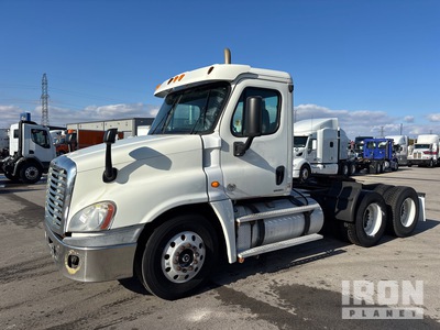 2011 Freightliner Cascadia 125 6x4 T/A Day Cab Truck Tractor