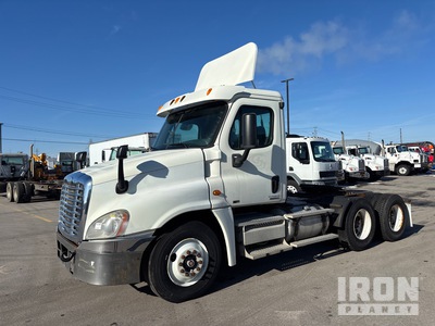 2011 Freightliner Cascadia 125 6x4 T/A Day Cab Truck Tractor