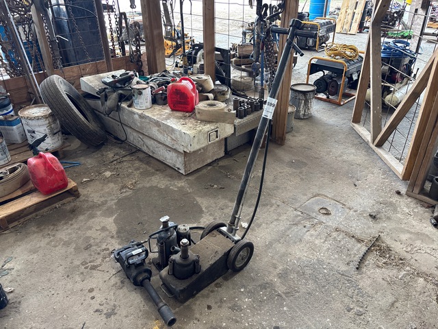 Quantity of Air Jacks, Air Ratchet & Sockets