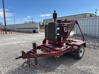 2006 3054C Trailer-Mounted Pompe centrifuge (Inoperable)
