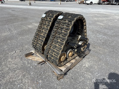 Quantity of (2) Mattrack 5K Telehandlers Tracks 19 in x 41 in x 36 in