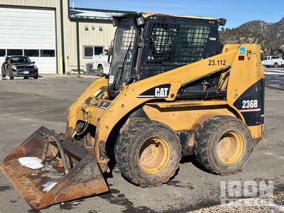 2005 Cat 226B Ładowarka o sterowaniu burtowym