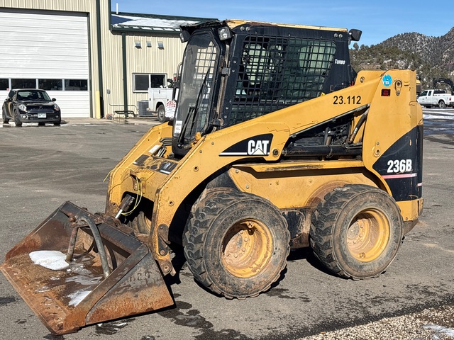 2005 Cat 236B Skid Steer Loader 2005 Cat 236B Skid Steer Loader