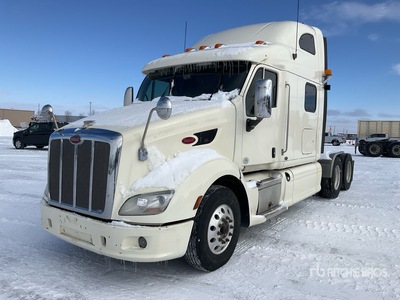 2014 Peterbilt 587 6x4 Sleeper Prime Mover