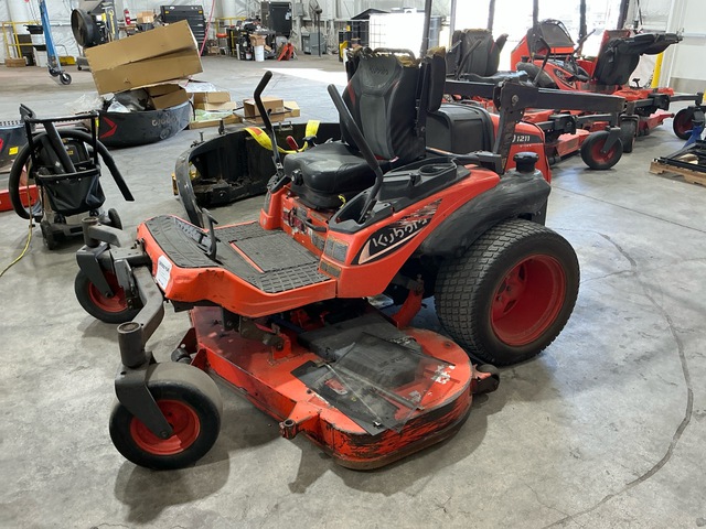 Kubota ZD1211L-3-72 Zero-Turn Lawn Mower (Inoperable)