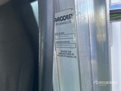 2019 Peterbilt 337 4x4 Curtain Side Truck