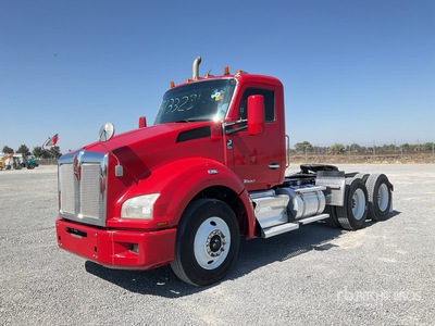 2020 Kenworth T880 6x4 Tractocamion / تراكتور شاحنة نهارية (ثنائية المحور)