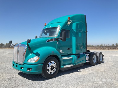2022 Kenworth T680 6x4 Tractocamion con Dormitorio / Sleeper Prime Mover