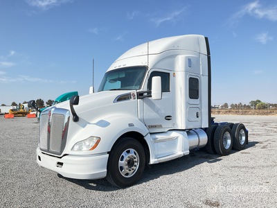 2020 Kenworth T680 6x4 Tractocamion con Dormitorio / تراكتور شاحنة كابينة النوم (ثنائية المحور)