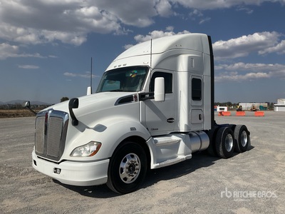 2020 Kenworth T680 6x4 Tractocamion con Dormitorio / T/A Sleeper Truck Tractor