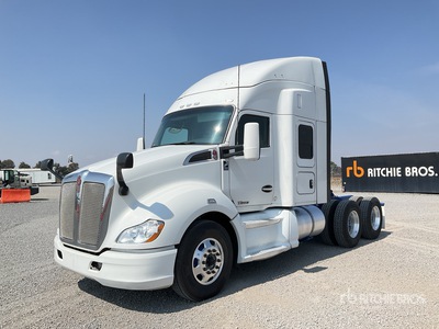 2020 Kenworth T680 6x4 Tractocamion con Dormitorio / تراكتور شاحنة كابينة النوم (ثنائية المحور)