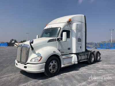 2020 Kenworth T680 6x4 Tractocamion con Dormitorio / Ciągnik siodłowy T/A z kabiną sypialną