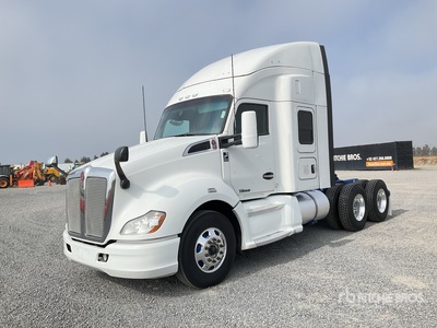 2020 Kenworth T680 6x4 Tractocamion con Dormitorio / تراكتور شاحنة كابينة النوم (ثنائية المحور)