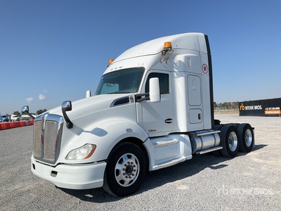 2020 Kenworth T680 6x4 Tractocamion con Dormitorio / Cabina con cuccetta per trattore stradale