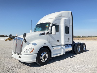 2020 Kenworth T680 6x4 Tractocamion con Dormitorio / Tracteur routier couchette