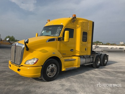2019 Kenworth T680 6x4 Tractocamion con Dormitorio / تراكتور شاحنة كابينة النوم (ثنائية المحور)