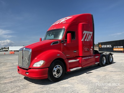 2019 Kenworth T680 6x4 Tractocamion con Dormitorio / T/A Sleeper Truck Tractor